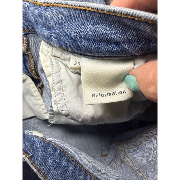 Reformation Distressed Blue Light Wash Denim Destroyed Knees Miami Size 25 - Picture 8 of 10